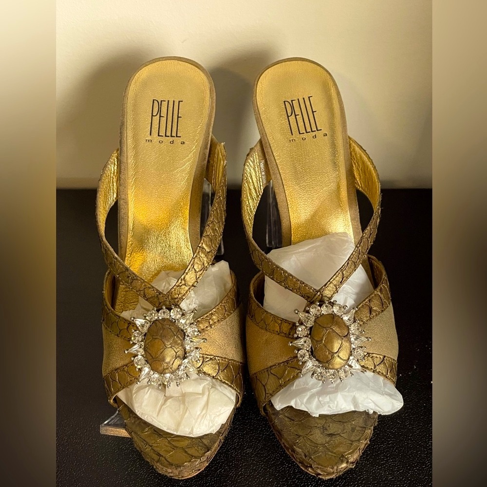 Pelle Moda Women’s shoes